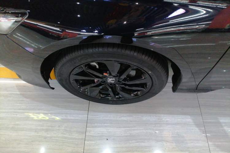 Used Honda Accord 2021 260TURBO Luxury Starry Sky Limited Edition Left Front Wheel Hub