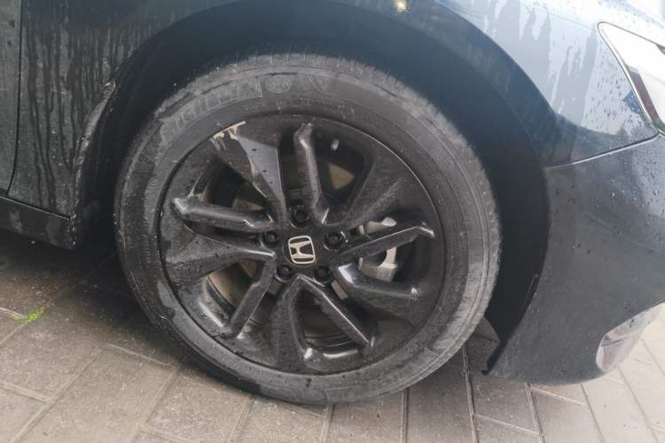 Used Honda Accord 2021 260TURBO Luxury Starry Sky Limited Edition Right Front Wheel Hub