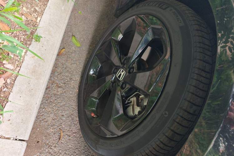 Used Honda Accord 2021 Rui Hybrid 2.0L Rui Zhi Starry Sky Limited Edition Right Front Wheel Hub
