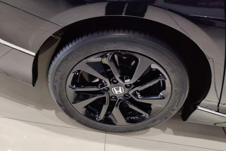 Used Honda Accord 2021 260TURBO Luxury Starry Sky Limited Edition Right Rear Wheel Hub