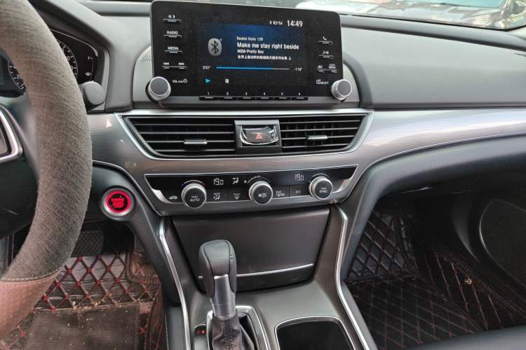 Used Honda Accord 2021 260TURBO Luxury Starry Sky Limited Edition Audio And AC Panel