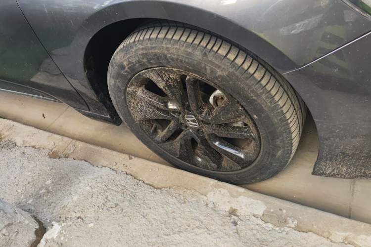 Used Honda Accord 2021 260TURBO Luxury Starry Sky Limited Edition Right Front Wheel Hub