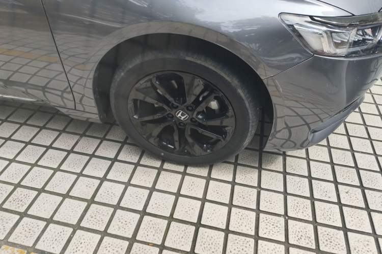 Used Honda Accord 2021 260TURBO Luxury Starry Sky Limited Edition Right Front Wheel Hub