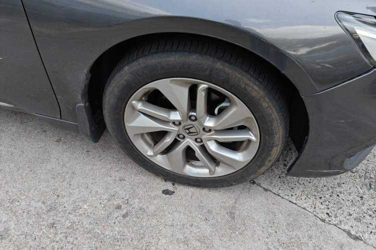 Used Honda Accord 2021 260TURBO Luxury Starry Sky Limited Edition Right Front Wheel Hub