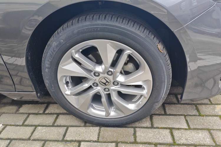 Used Honda Accord 2021 260TURBO Luxury Starry Sky Limited Edition Right Front Wheel Hub
