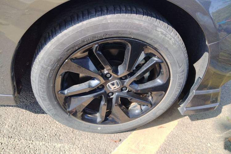 Used Honda Accord 2021 260TURBO Luxury Starry Sky Limited Edition Right Front Wheel Hub