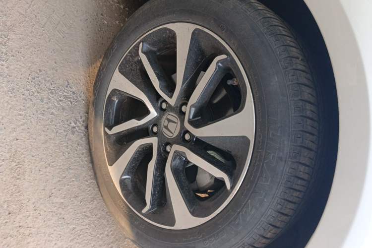 Used Honda Accord 2021 260TURBO Luxury Starry Sky Limited Edition Right Front Wheel Hub
