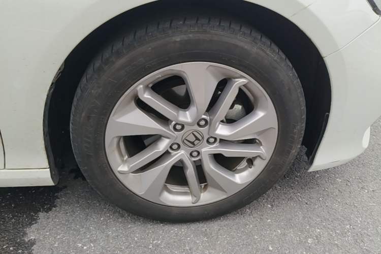 Used Honda Accord 2021 260TURBO Luxury Starry Sky Limited Edition Right Front Wheel Hub
