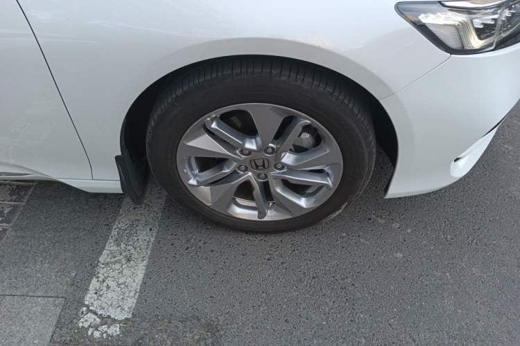 Used Honda Accord 2021 260TURBO Luxury Starry Sky Limited Edition Right Front Wheel Hub