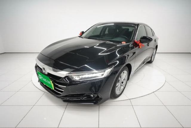 Ojetý Honda Accord 2022 260TURBO Luxury Edition