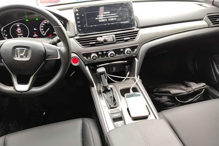 Used Honda Accord 2022 260TURBO Luxury Edition Audio And AC Panel
