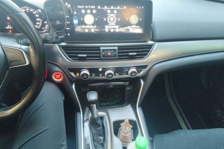 Used Honda Accord 2022 260TURBO Luxury Edition Audio And AC Panel