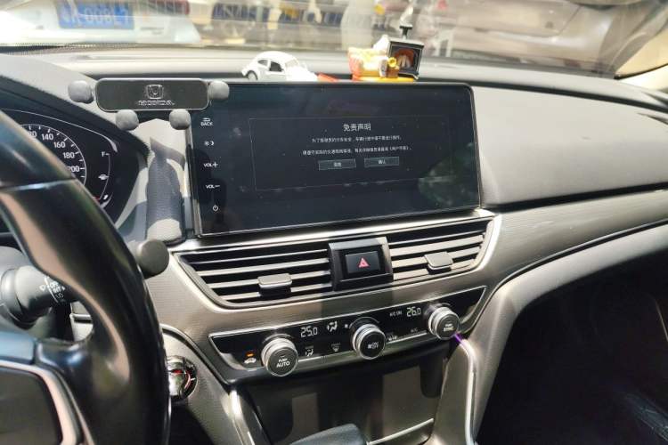 Used Honda Accord 2022 260TURBO Luxury Edition Audio And AC Panel