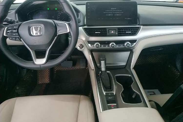 Used Honda Accord 2022 260TURBO Luxury Edition Audio And AC Panel