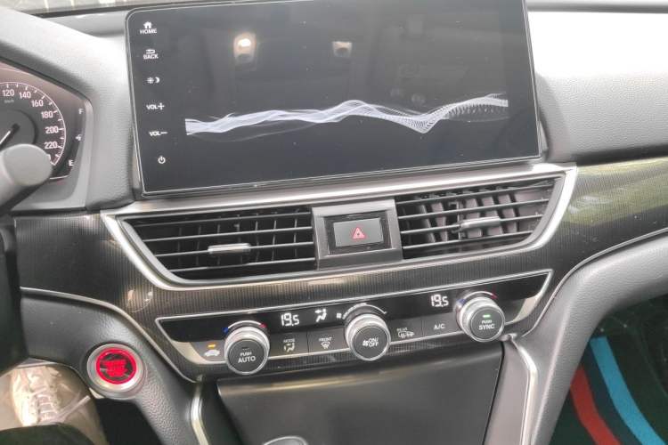Used Honda Accord 2022 260TURBO Phantom Night · Prestige Edition Audio And AC Panel