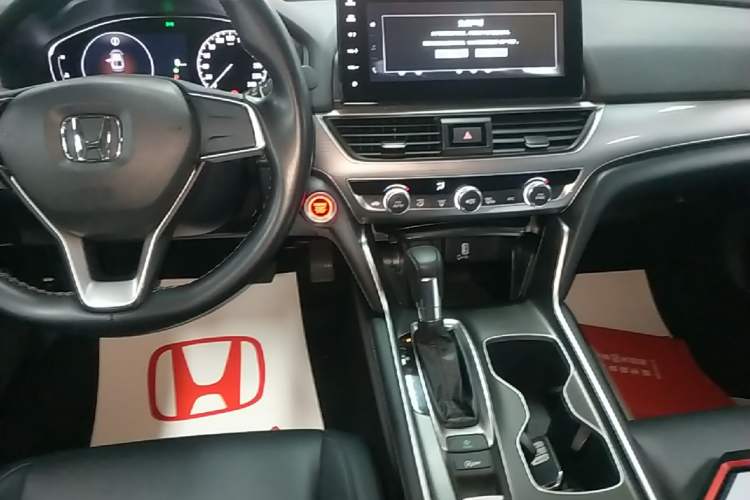 Used Honda Accord 2022 260TURBO Luxury Edition Audio And AC Panel