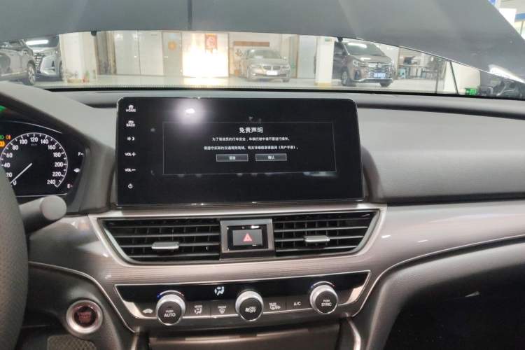 Used Honda Accord 2022 260TURBO Luxury Edition Audio And AC Panel