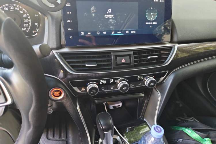 Used Honda Accord 2022 260TURBO Phantom Night · Prestige Edition Audio And AC Panel