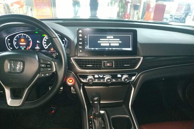 Used Honda Accord 2022 260TURBO Phantom Night · Prestige Edition Audio And AC Panel