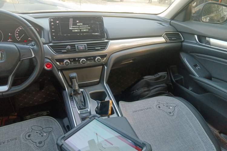 Used Honda Accord 2022 260TURBO Luxury Edition Audio And AC Panel