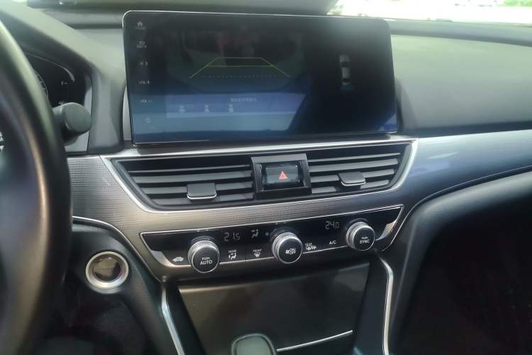 Used Honda Accord 2022 260TURBO Luxury Edition Audio And AC Panel