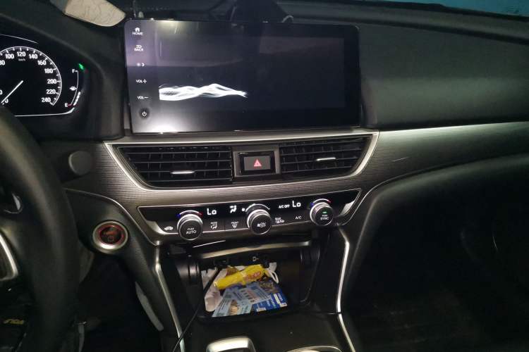 Used Honda Accord 2022 Xing·Hybrid 2.0L Phantom Night·Sharp Intelligence Edition Audio And AC Panel