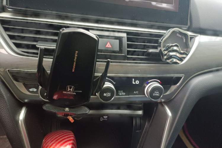Used Honda Accord 2022 260TURBO Luxury Edition Audio And AC Panel
