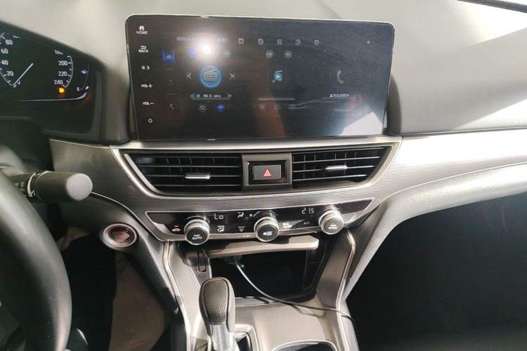 Used Honda Accord 2022 260TURBO Luxury Edition Audio And AC Panel