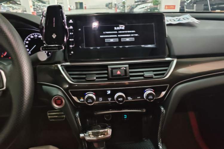 Used Honda Accord 2022 260TURBO Phantom Night · Prestige Edition Audio And AC Panel