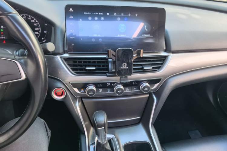 Used Honda Accord 2022 260TURBO Luxury Edition Audio And AC Panel