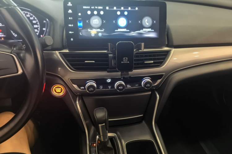 Used Honda Accord 2022 260TURBO Luxury Edition Audio And AC Panel