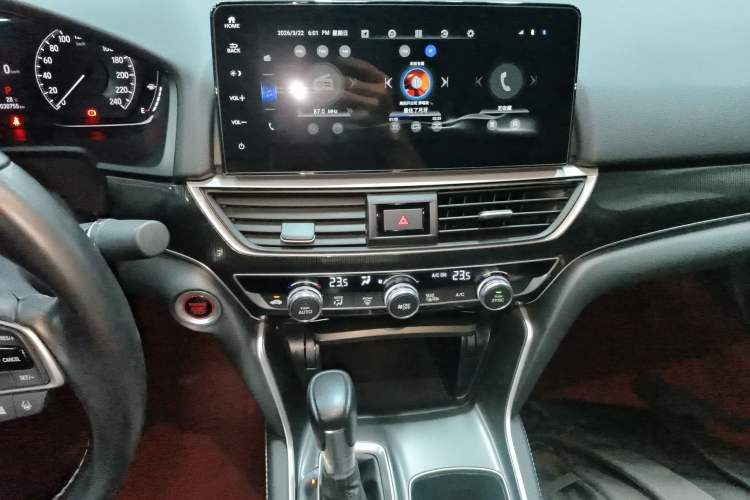 Used Honda Accord 2022 260TURBO Phantom Night · Prestige Edition Audio And AC Panel