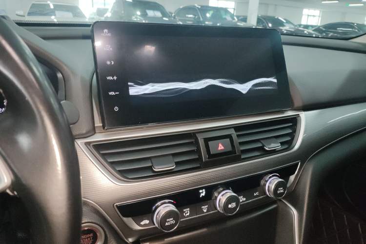 Used Honda Accord 2022 260TURBO Luxury Edition Audio And AC Panel