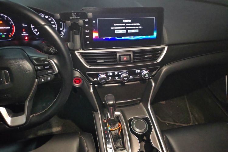 Used Honda Accord 2022 260TURBO Phantom Night · Prestige Edition Audio And AC Panel