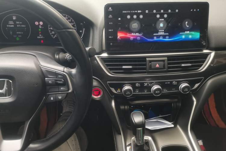 Used Honda Accord 2022 260TURBO Phantom Night · Prestige Edition Audio And AC Panel