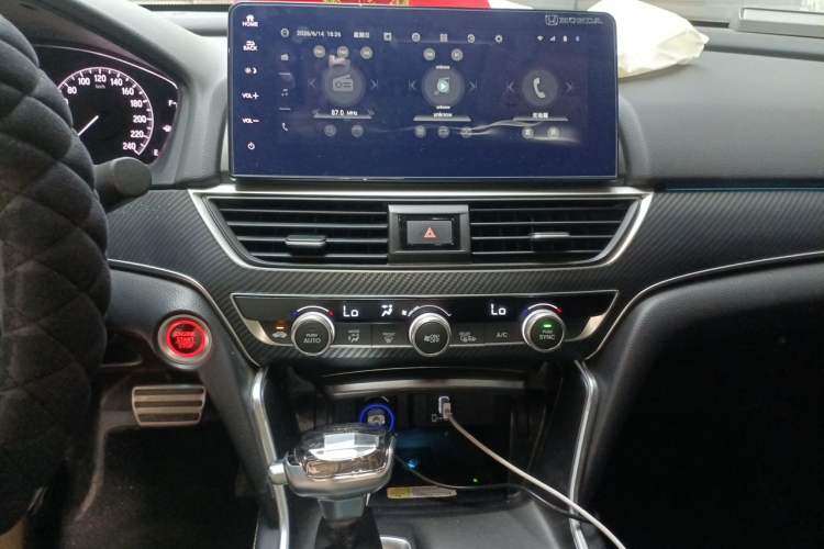 Used Honda Accord 2022 260TURBO Phantom Night · Prestige Edition Audio And AC Panel