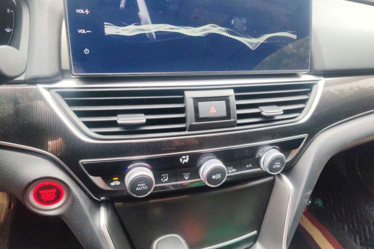 Used Honda Accord 2022 260TURBO Phantom Night · Prestige Edition Audio And AC Panel
