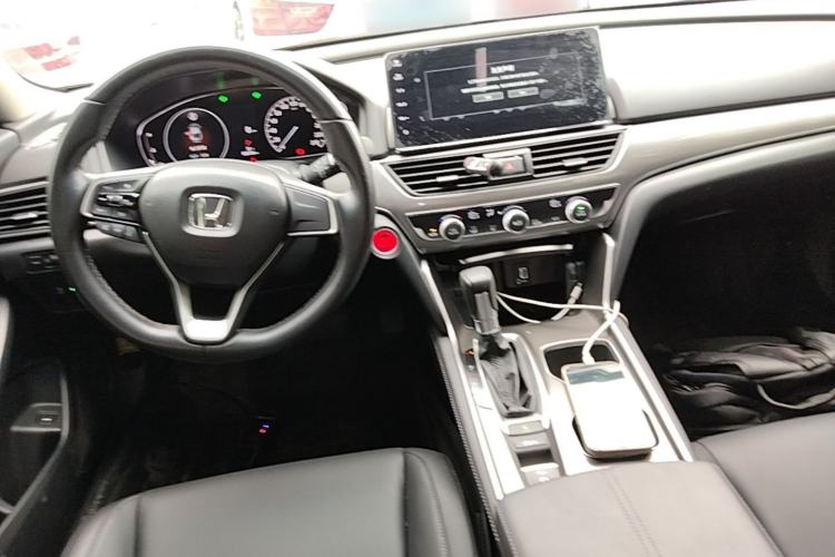 Used Honda Accord 2022 260TURBO Luxury Edition Center Console