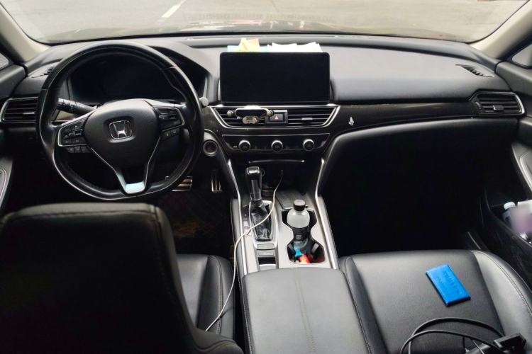 Used Honda Accord 2022 260TURBO Phantom Night · Prestige Edition Center Console