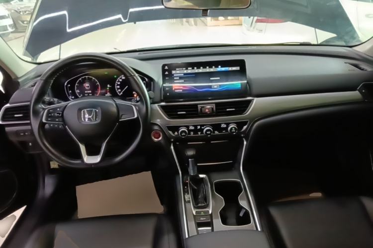Used Honda Accord 2022 260TURBO Luxury Edition Center Console