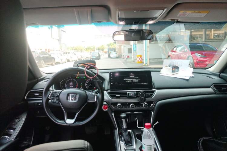 Used Honda Accord 2022 260TURBO Luxury Edition Center Console