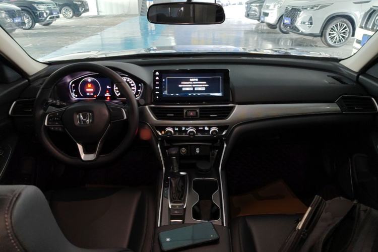 Used Honda Accord 2022 260TURBO Luxury Edition Center Console
