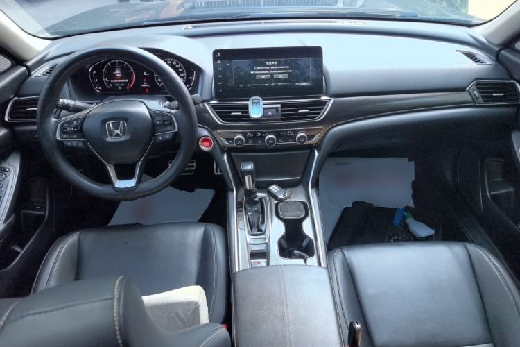 Used Honda Accord 2022 260TURBO Phantom Night · Prestige Edition Center Console