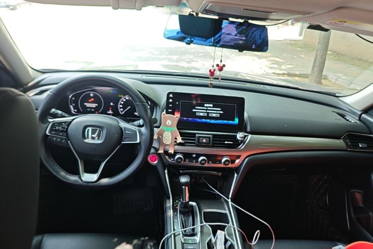 Used Honda Accord 2022 260TURBO Luxury Edition Center Console
