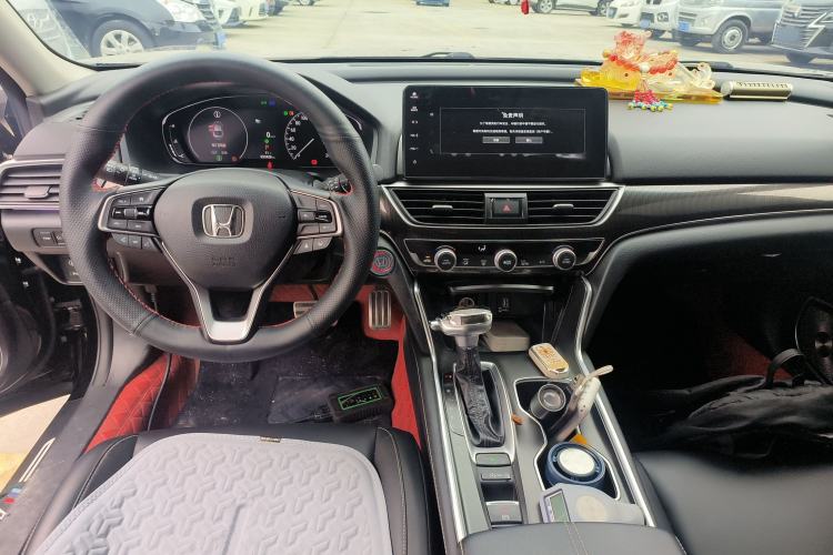 Used Honda Accord 2022 260TURBO Phantom Night · Prestige Edition Center Console