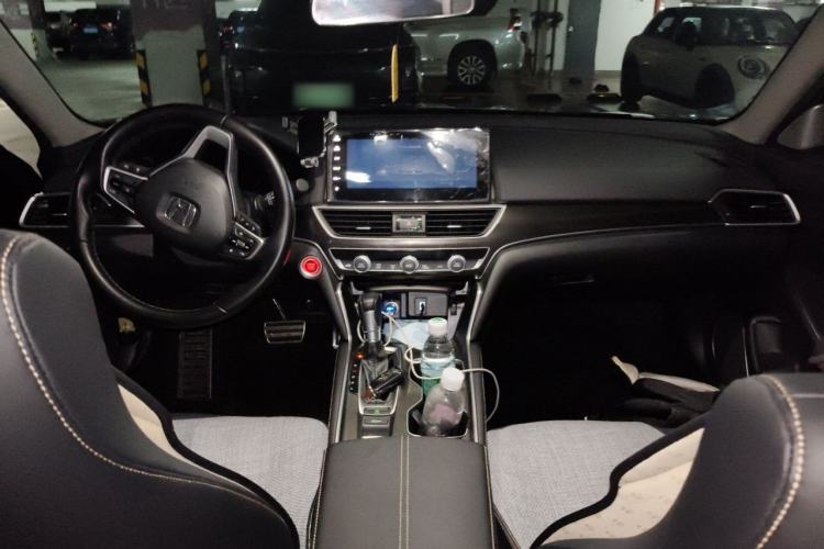 Used Honda Accord 2022 260TURBO Phantom Night · Prestige Edition Center Console