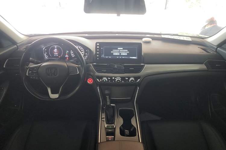 Used Honda Accord 2022 260TURBO Luxury Edition Center Console