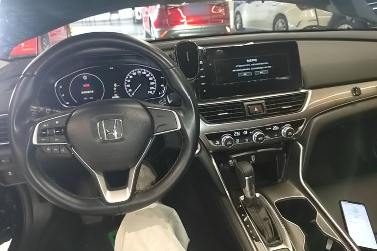 Used Honda Accord 2022 260TURBO Luxury Edition Center Console
