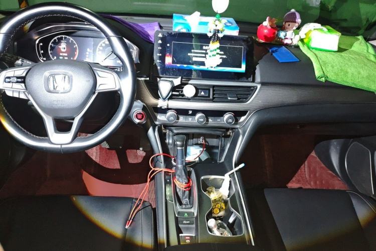 Used Honda Accord 2022 260TURBO Luxury Edition Center Console
