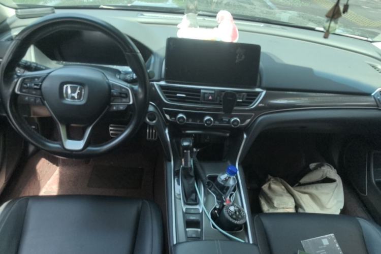 Used Honda Accord 2022 260TURBO Phantom Night · Prestige Edition Center Console